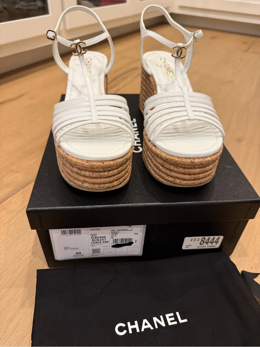 BNIB Chanel White Patent and Cork Platform Sandals with Gold CC - Size 40